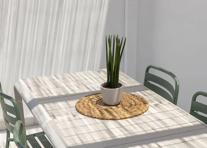 - 2br Cycladic Town-house - Jasper Apartment